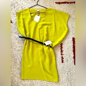 DVF DIANE VON FURSTENBERG Asymmetrical dress. Removable belt size 6 BNWT